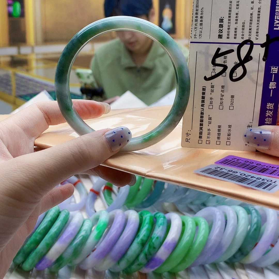 翡翠未镶嵌手镯nnj