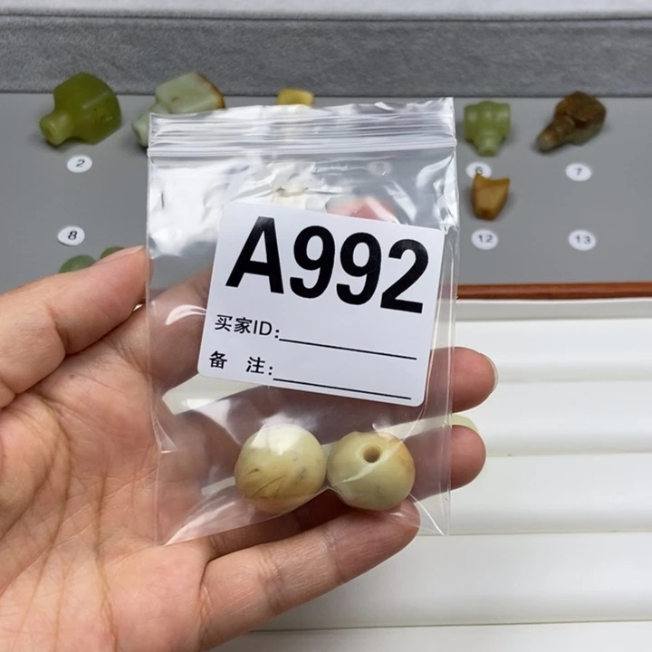 蛇纹石玉未镶嵌颈饰?****?