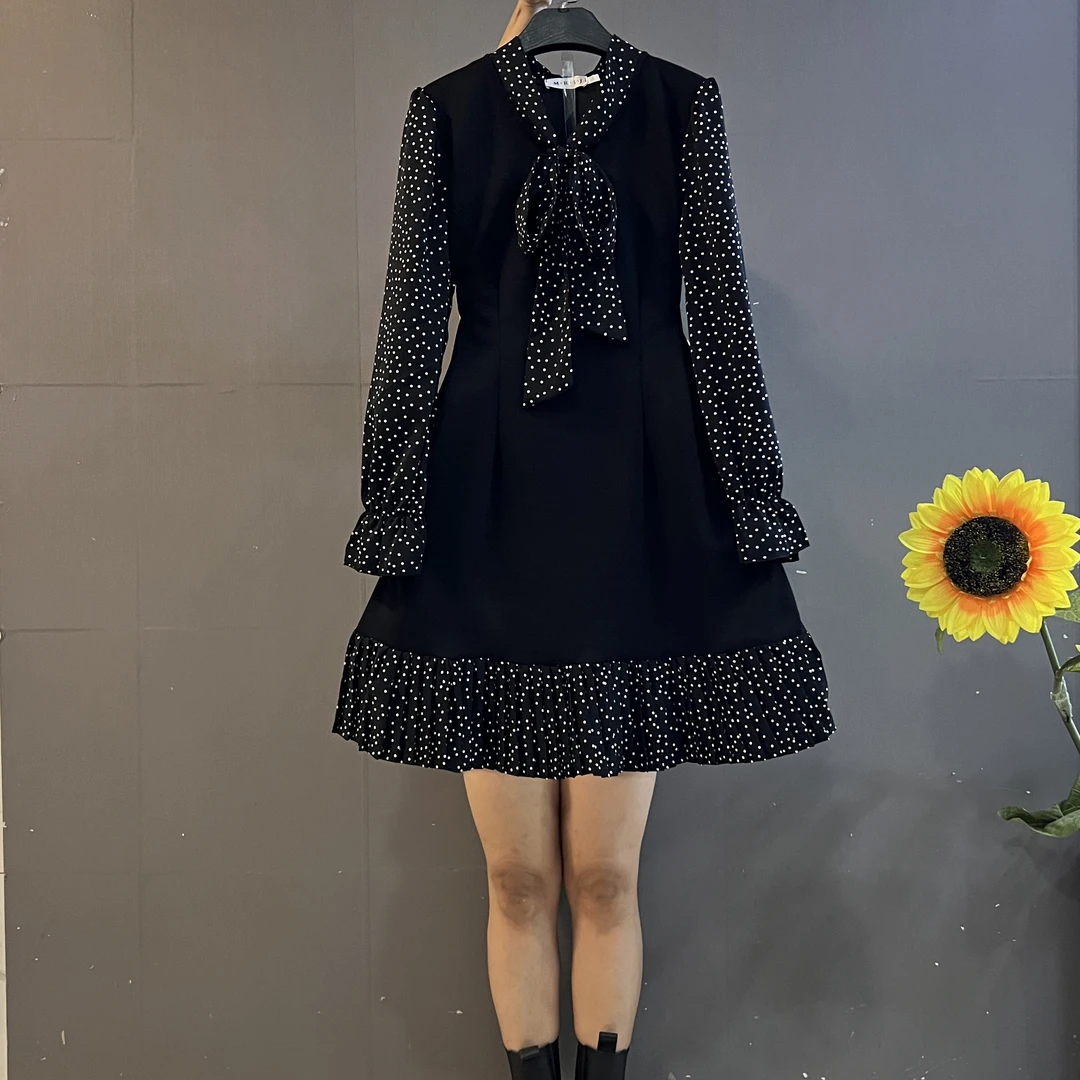 法式假两件波点系带蝴蝶结设计收腰显瘦气质百搭连衣裙