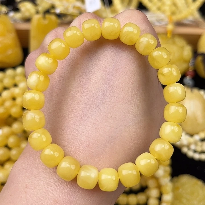 琥珀未镶嵌颈饰琥珀