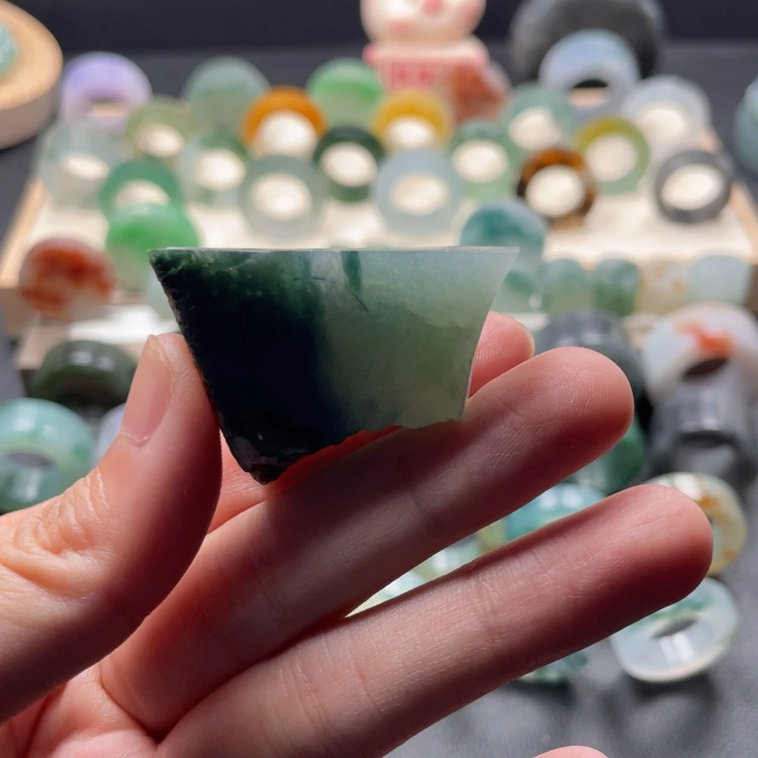 定制翡翠未镶嵌小****〜翡翠