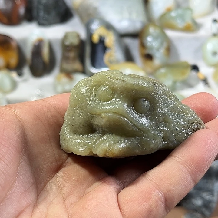 未镶嵌和田玉把件