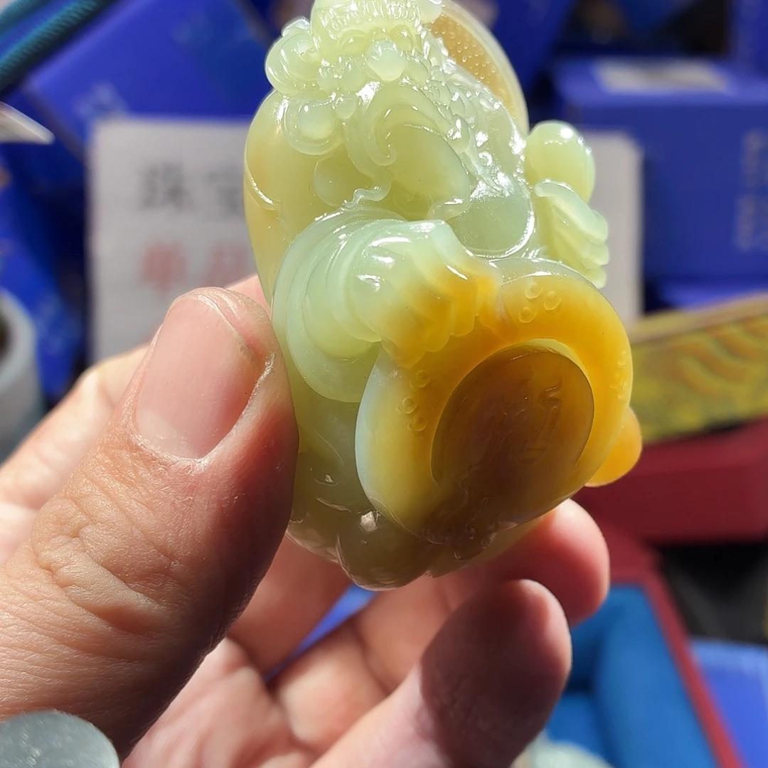 和田玉（糖玉）未镶嵌车挂