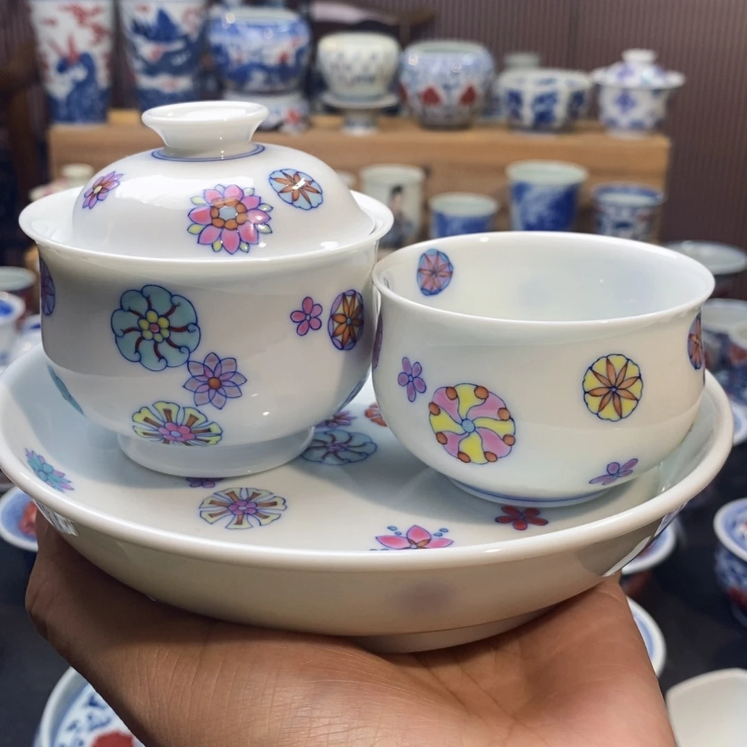 斗彩皮球花三件套手绘