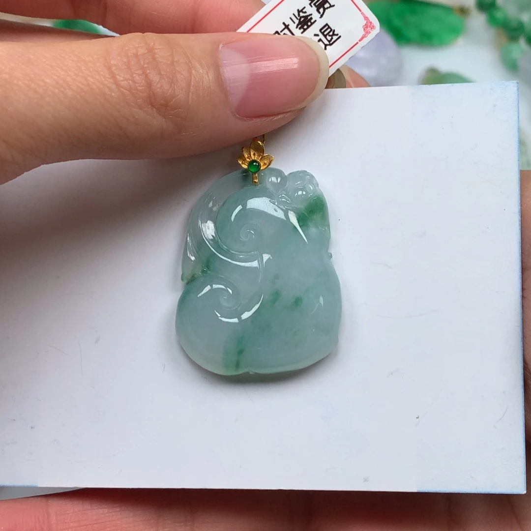 吊坠(不含链)未镶嵌翡翠