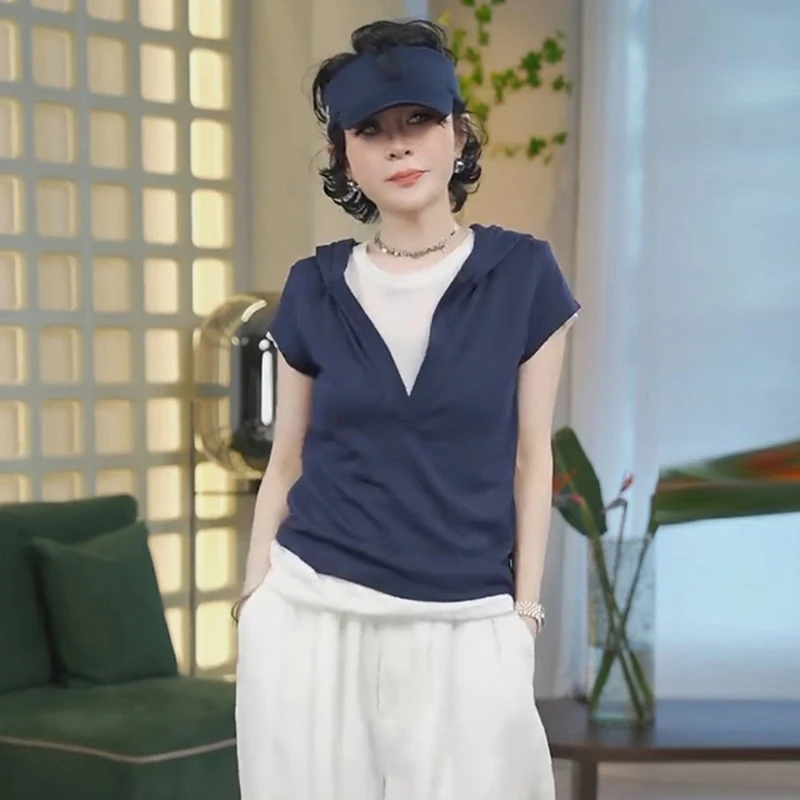 2025年夏季新款拼色可露丽穿搭假两件短袖大码女装胖MM连帽短袖女