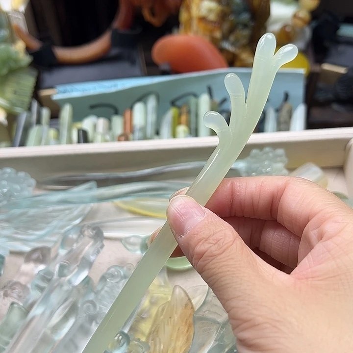 蛇纹石玉未镶嵌发簪