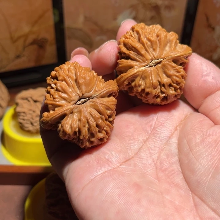 牛***三手串/手链核桃南疆石……
