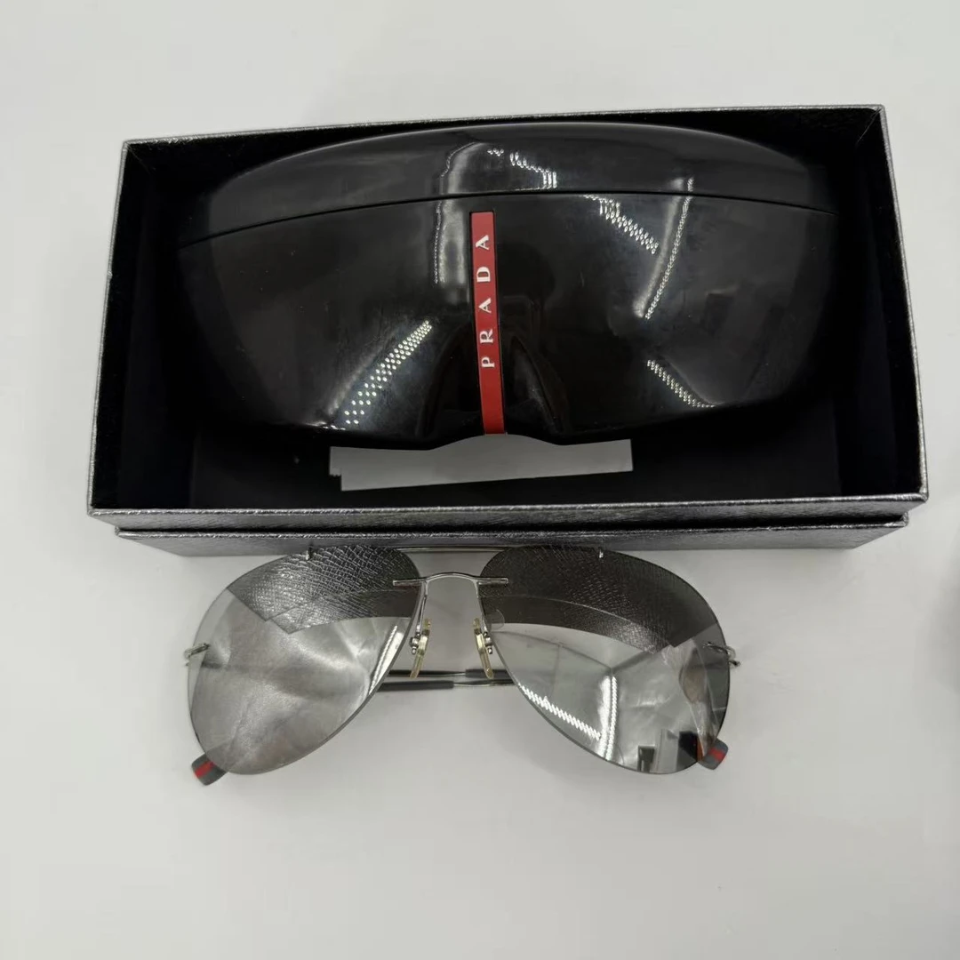 99新 Prada/普拉达 墨镜  s027