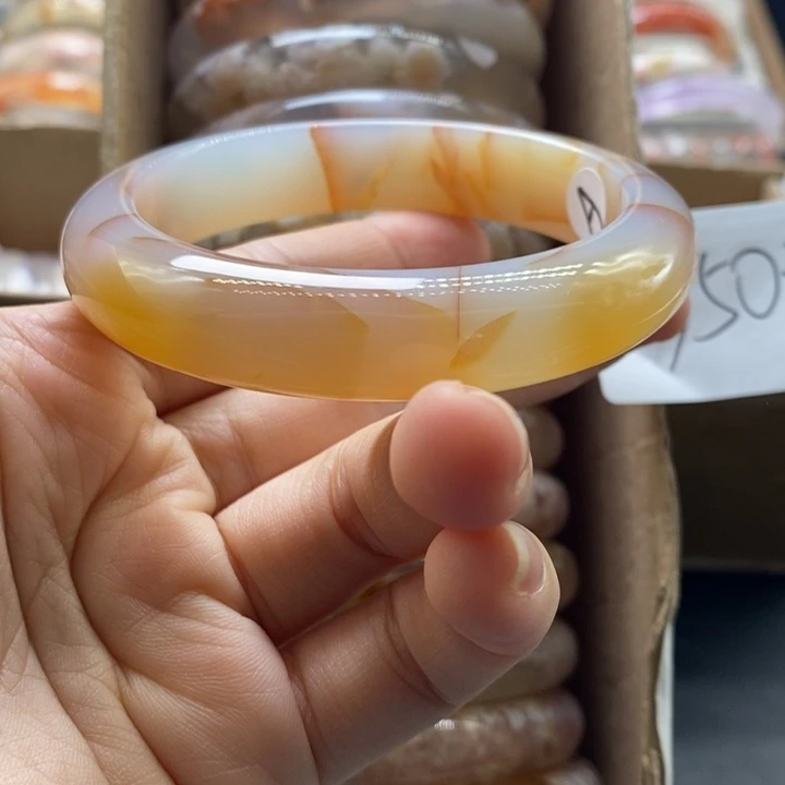 玛瑙/玉髓未镶嵌手镯