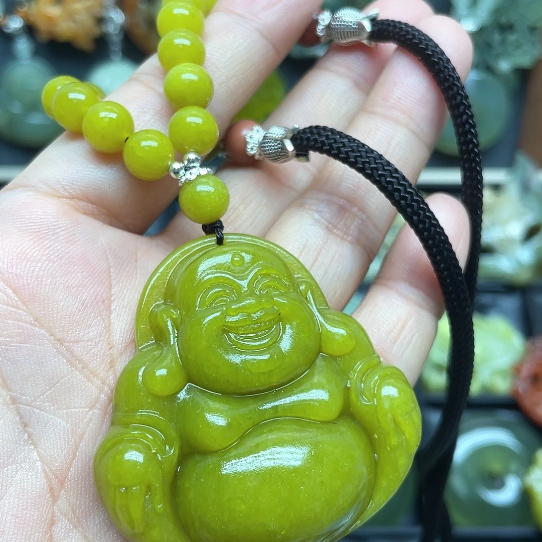 蛇纹石玉未镶嵌颈饰