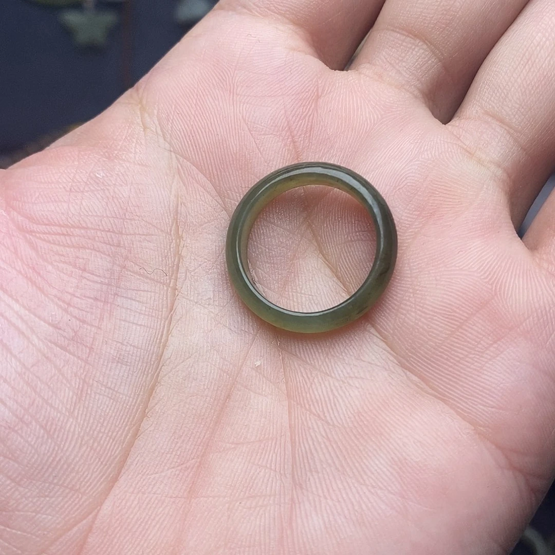 和田玉未镶嵌颈饰圈口19.3