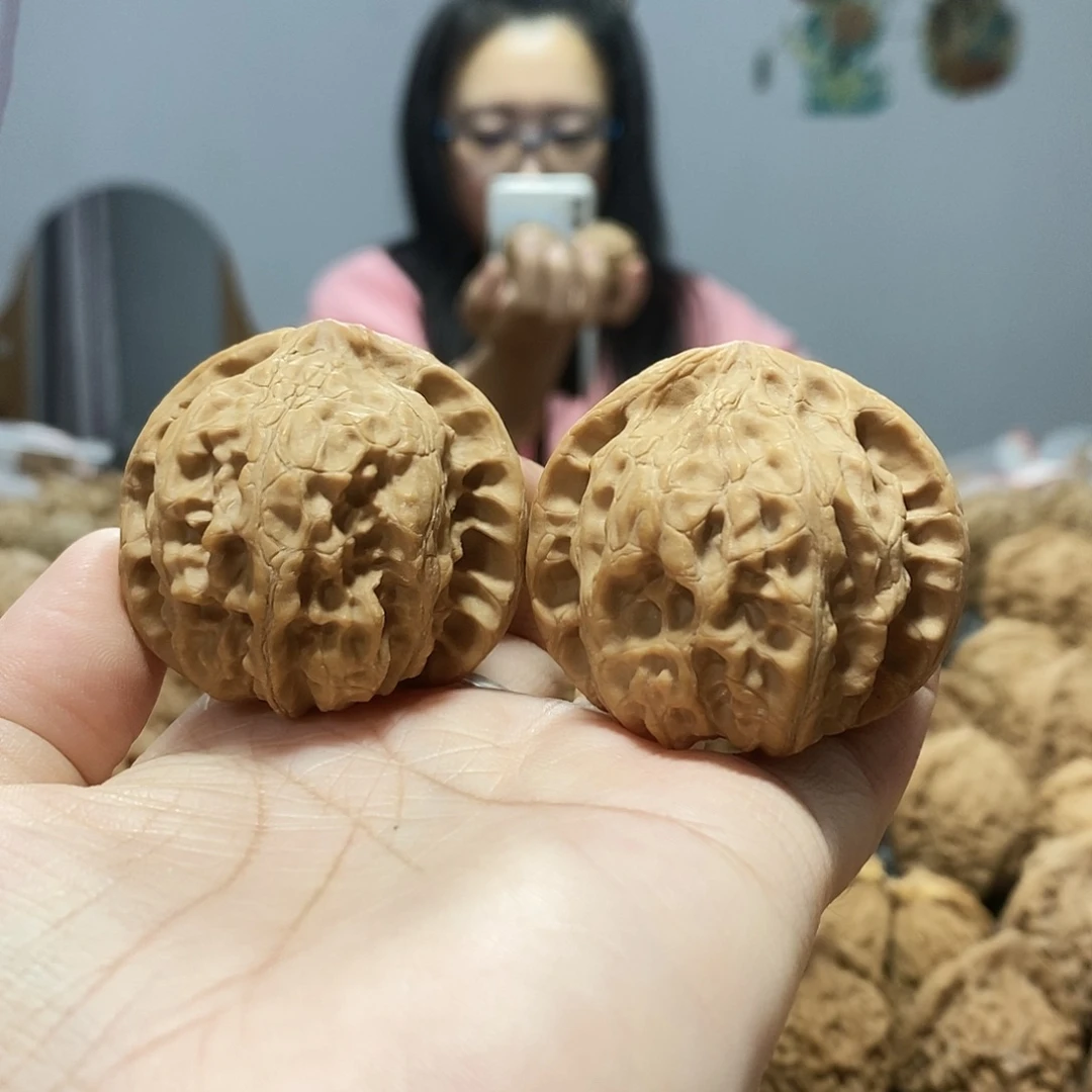 吊坠文玩核桃饕餮42+