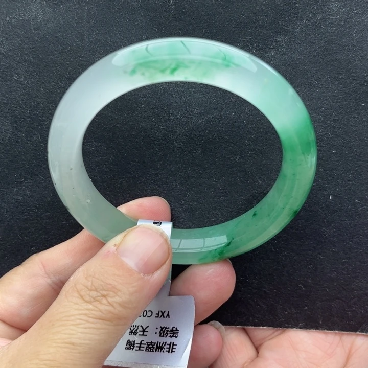 石英质玉未镶嵌手镯52/53