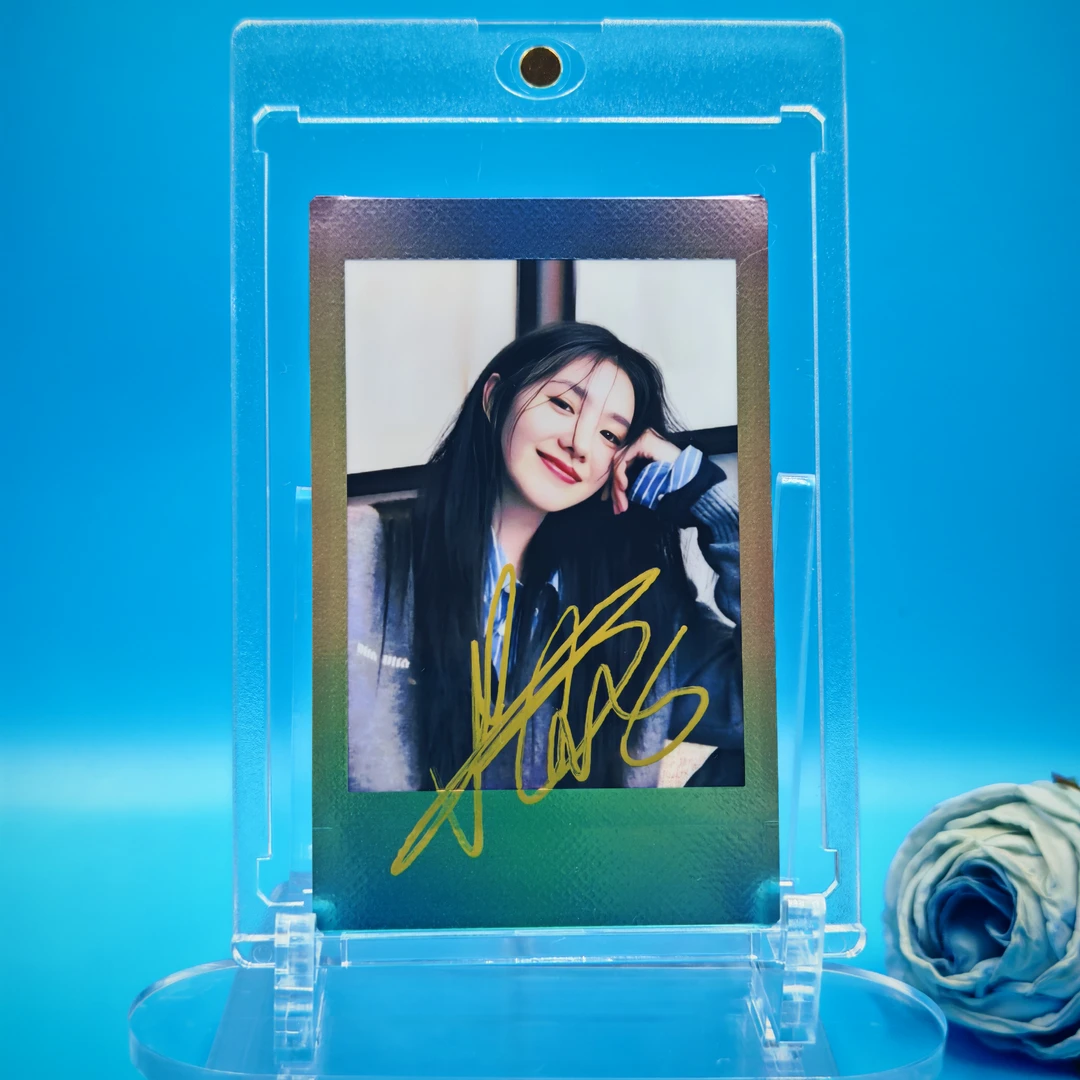 Z1323【刘浩存】 签名正品拍立得照片 人鱼