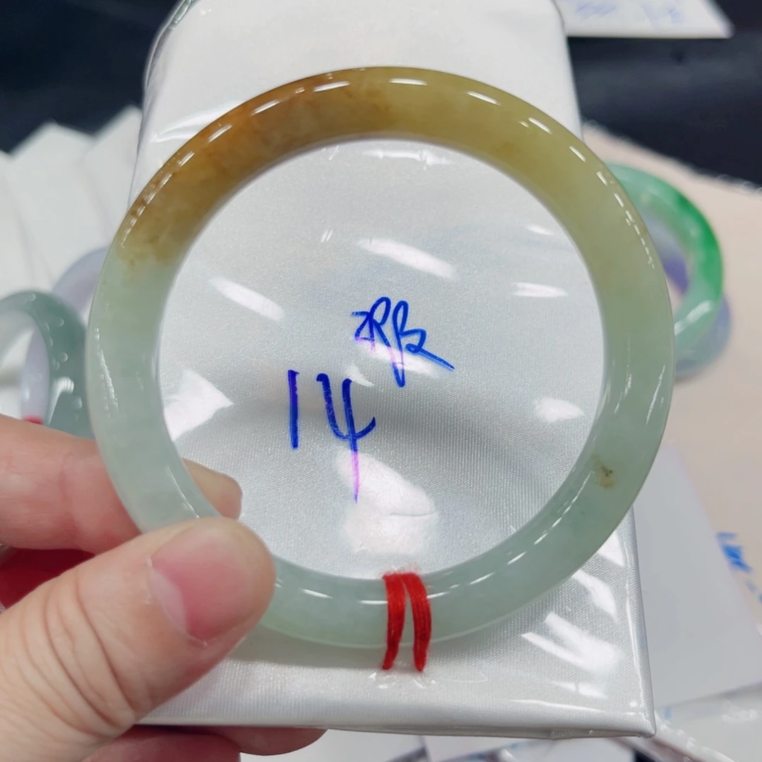 翡翠手镯未镶嵌56.5圆