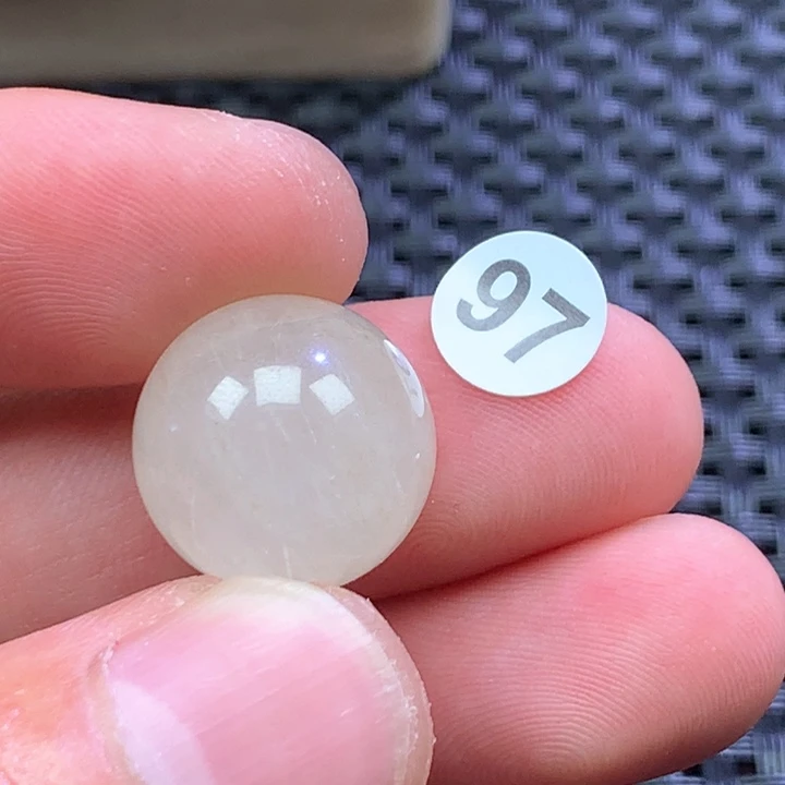 未镶嵌颈饰水晶瑶*?