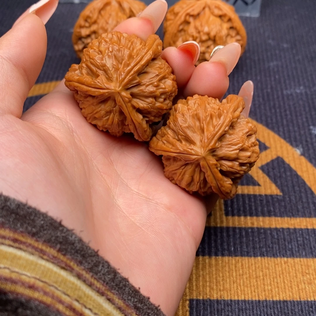 1***Y吊坠文玩核桃白狮子