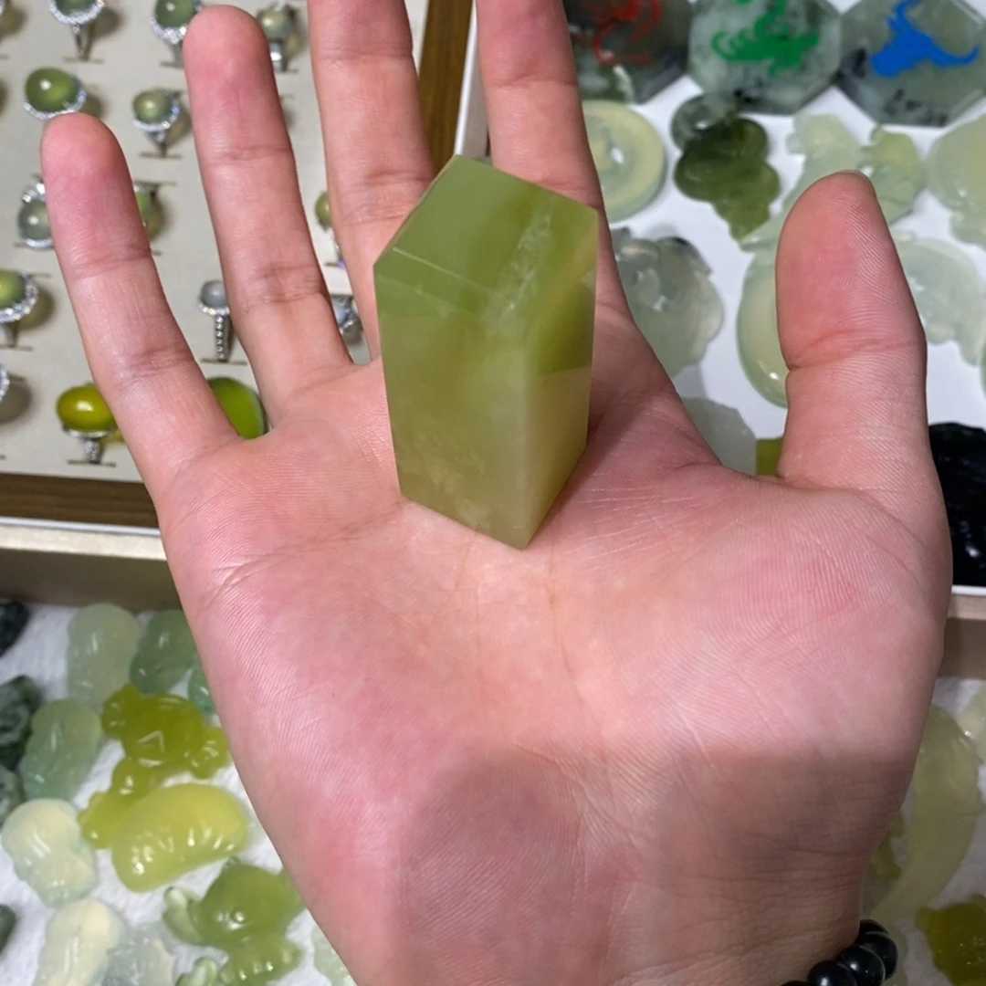 岫玉未镶嵌吊坠(不含链)