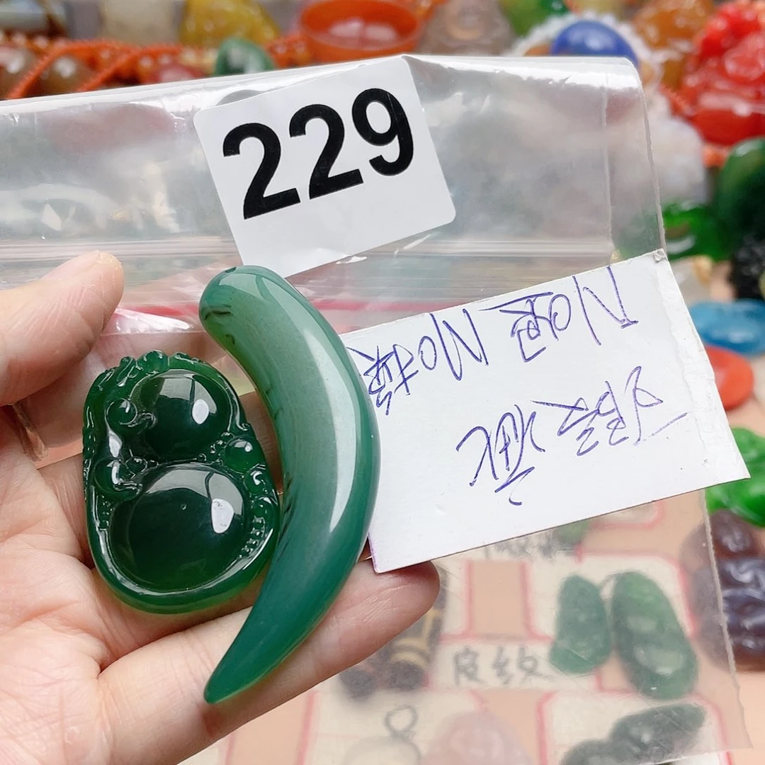合金颈饰玛瑙/玉髓梅*