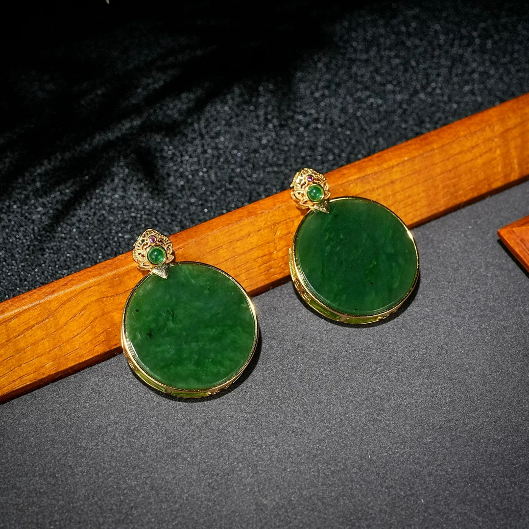 天然和田玉圆牌吊坠 多样性发一 YC2900027