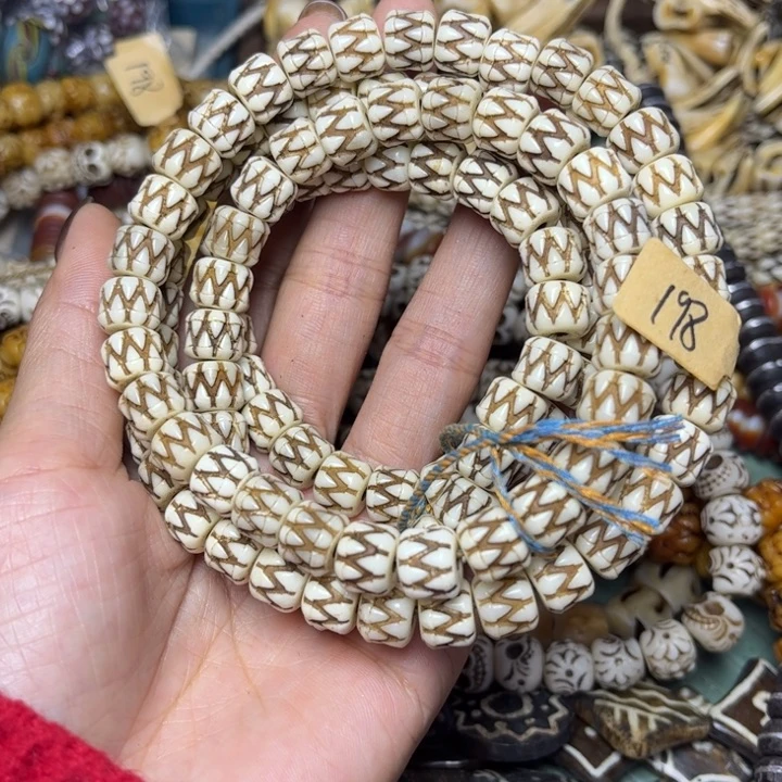 颈饰玻璃3605一条