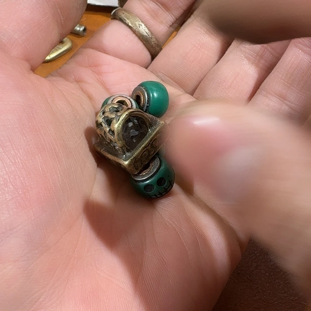 呼***啦藏传文玩配饰配饰