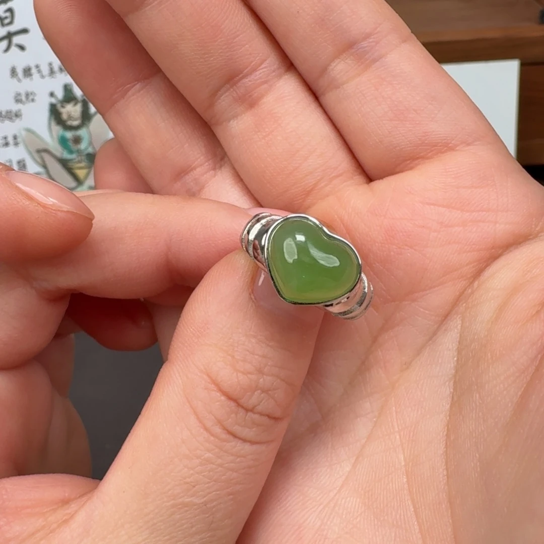 和田玉未镶嵌颈饰蒙蒙