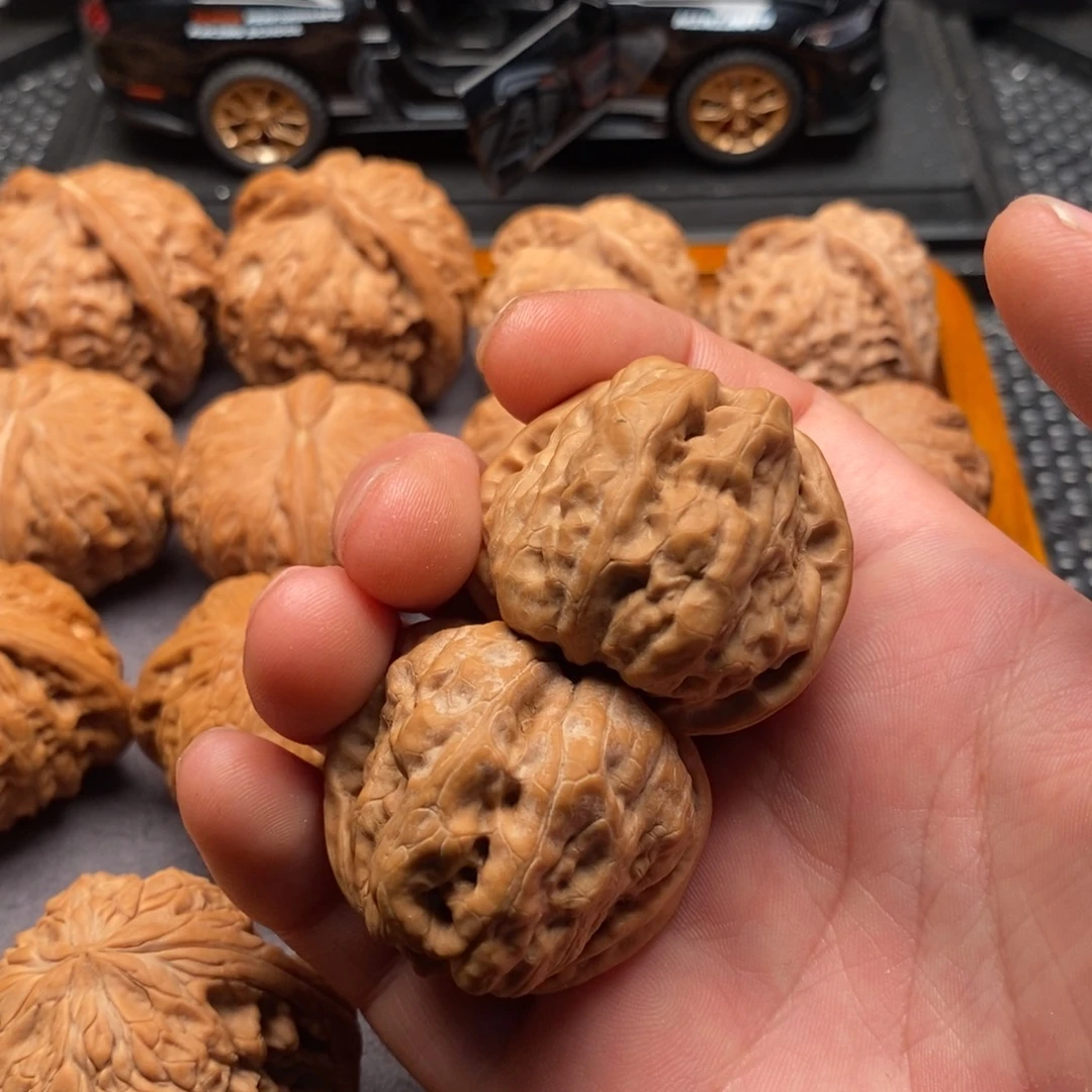 文玩核桃精品对蛤蟆