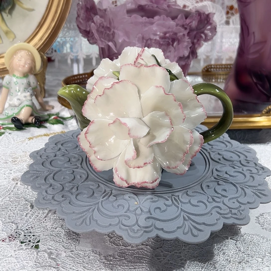 陶瓷0123经典骨瓷康乃馨花壶