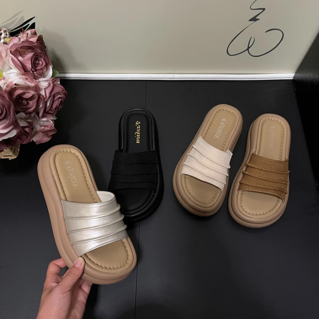 2025年夏季新款麻料褶皱网红一字拖鞋简约休闲慵懒外穿厚底女拖鞋