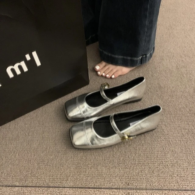 法式复古方头银色玛丽珍鞋女2025春新款配裙子温柔一字带平底单鞋