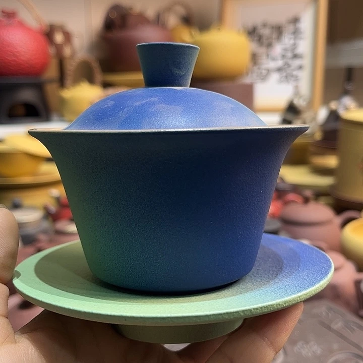 正品店老板问她有啥用