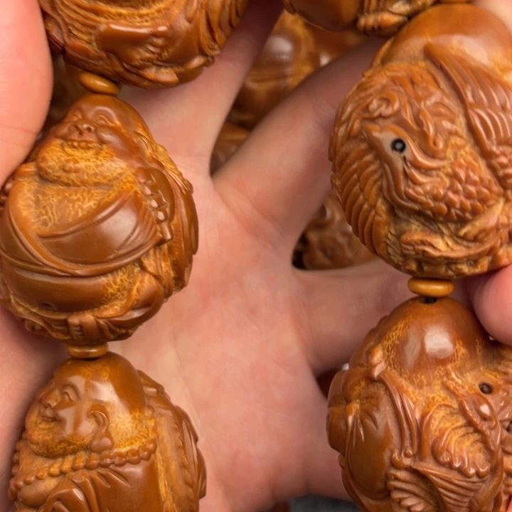 ****人橄榄核吊坠橄榄核