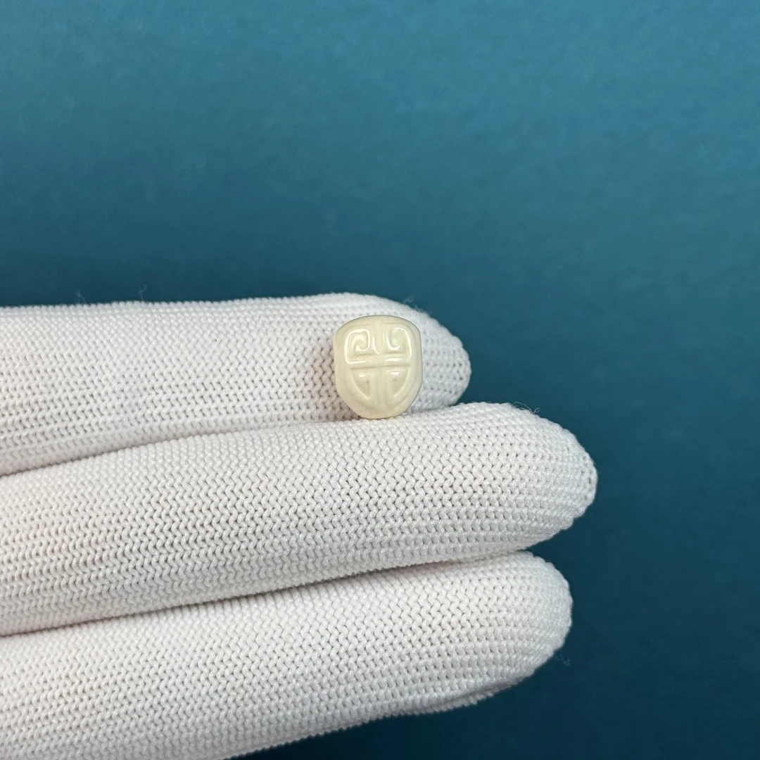 K74-02天然猛犸牙 古文水滴三通9.7*11.8mm支持复检假一罚十