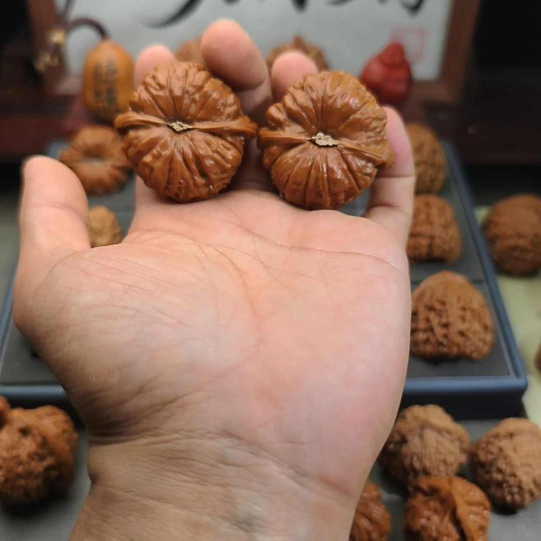 汤***比吊坠文玩核桃南瓜墩