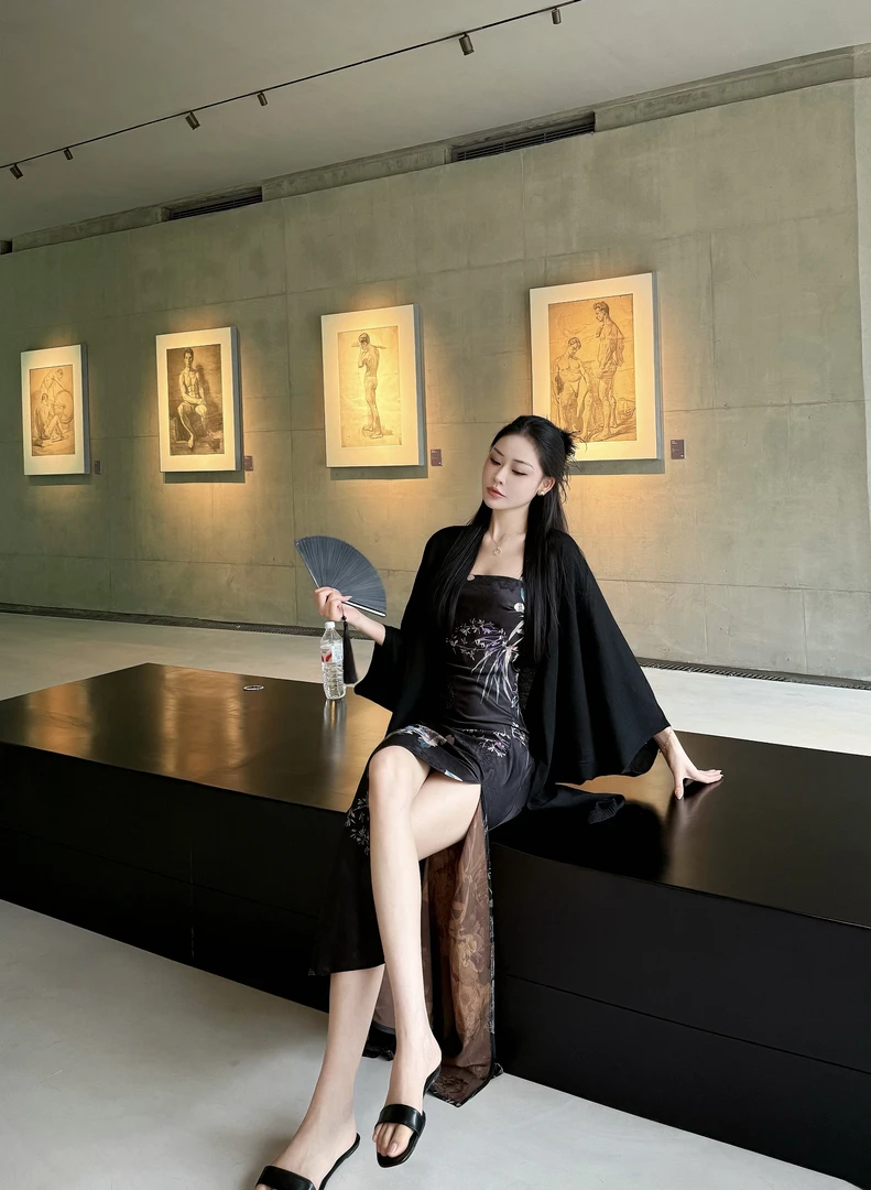 国风复古气质设计性感轻熟风御姐花色吊带连衣裙细麻开衫两件套装