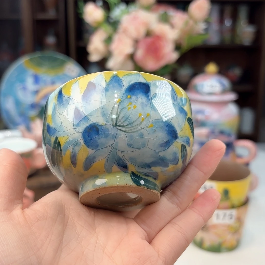 瓷片兔兔好可爱啊我