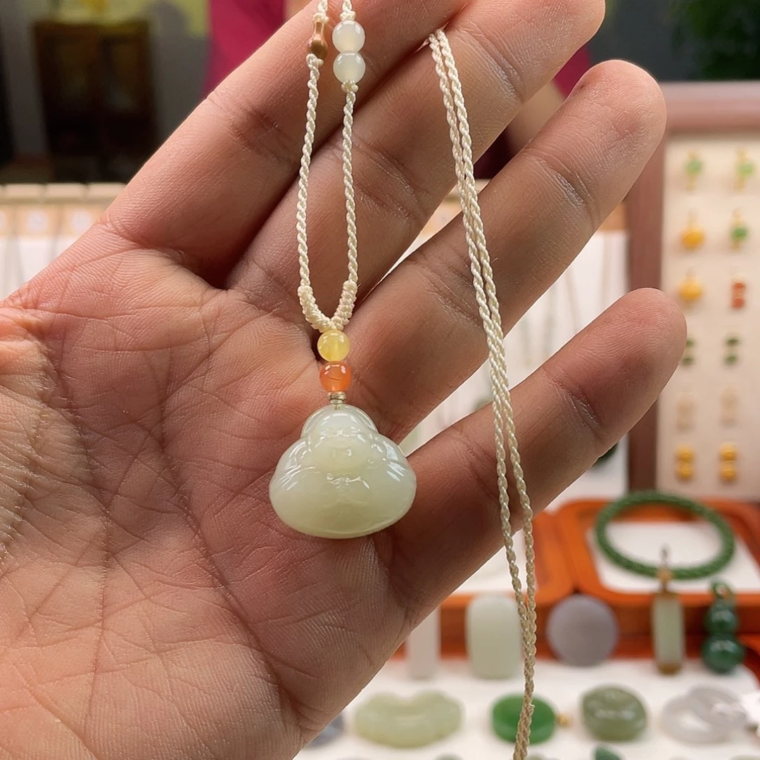 和田玉未镶嵌耳饰