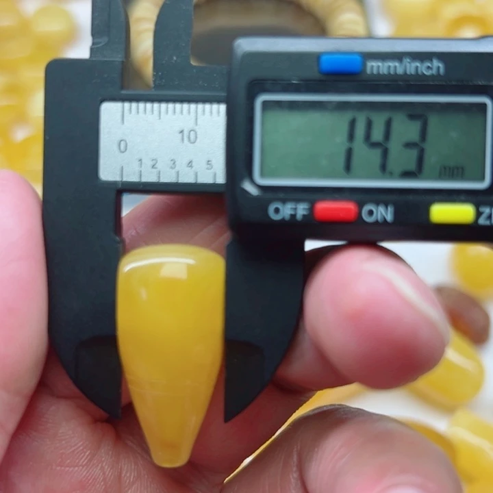 未镶嵌琥珀（矿物珀）裸石