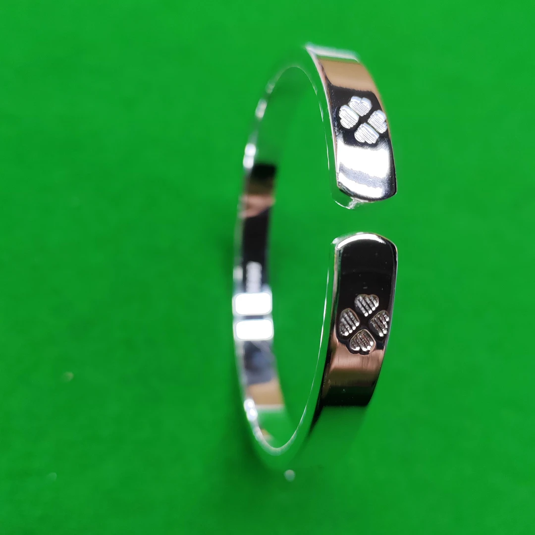 足银社实心精品手饰四叶草36g  银色手镯无礼盒YZ003