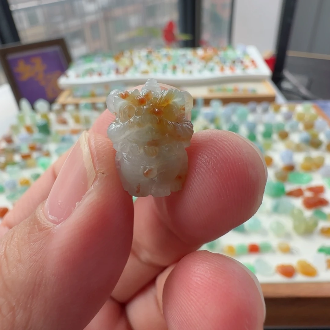 未镶嵌定制翡翠猫*定制翡翠毛货不退不换