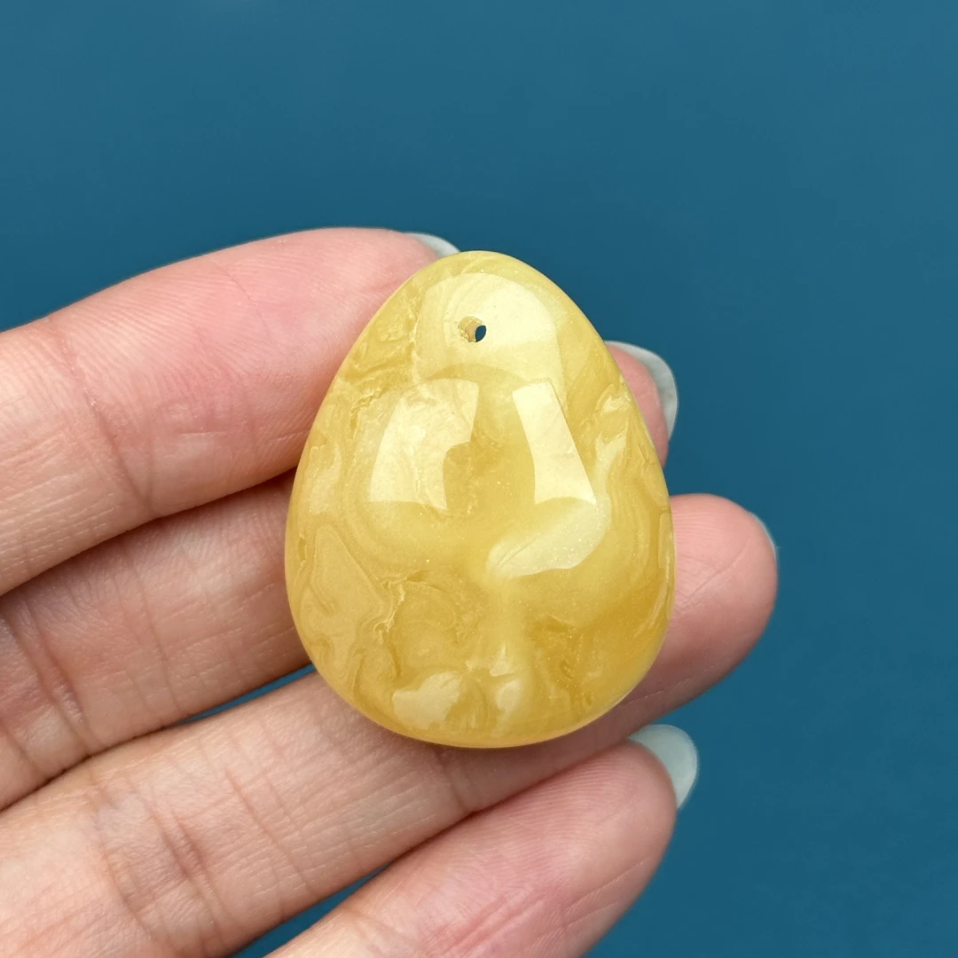 Y1137天然原矿蜜蜡 鸡油黄妖花水滴牌 23*30mm抖音基地质检发货