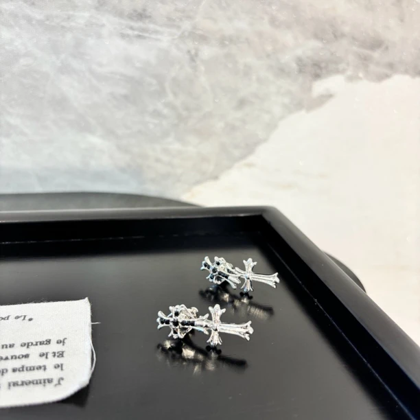 铜合金合成锆石耳饰 双十字耳环EH3227