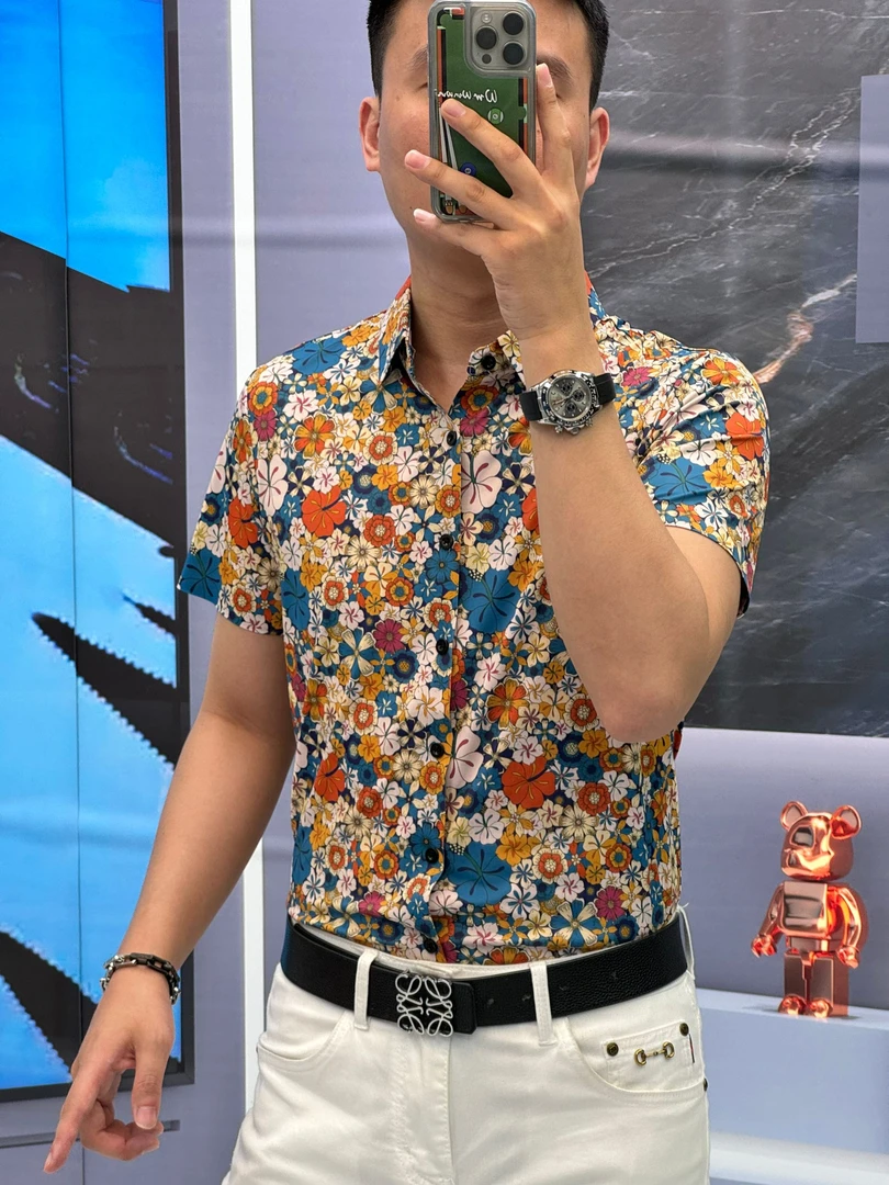 轩诚2025富豪新款修身痞帅小清新休闲流行免熨烫小碎花短袖衬衫