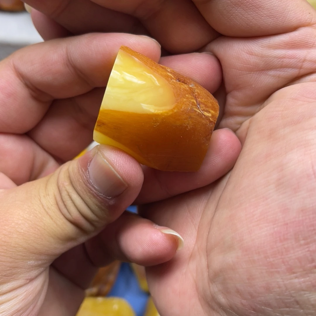 定制蜜蜡未镶嵌渔**镇原石