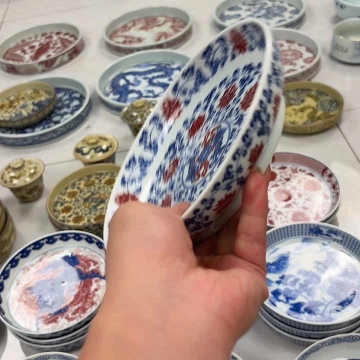 瓷片釉里红缠枝莲大胡乘景德镇