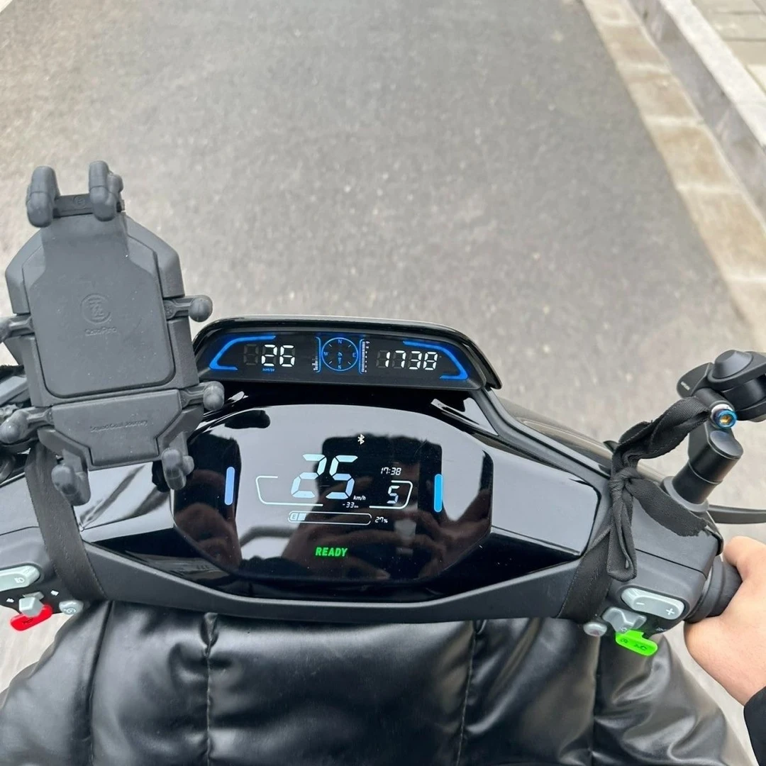 小牛九号电动车HUD抬头显示器通用GPS速度显示屏时速指南针防水