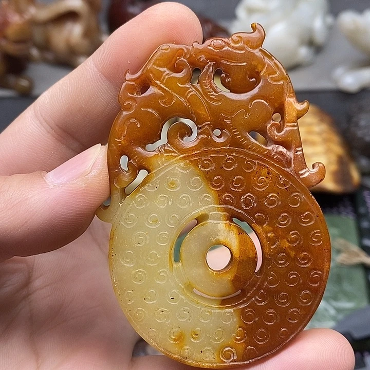 未镶嵌蛇纹石玉颈饰