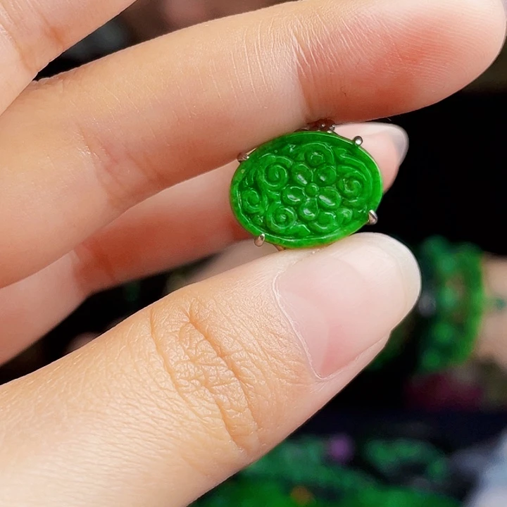 翡翠银S925镶嵌颈饰多样性